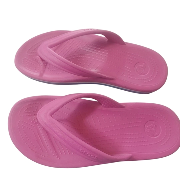 Clearout Final Crocs Womens Size 7 Pink Flip Flops Sandals Beach Open Toe - Picture 2 of 3